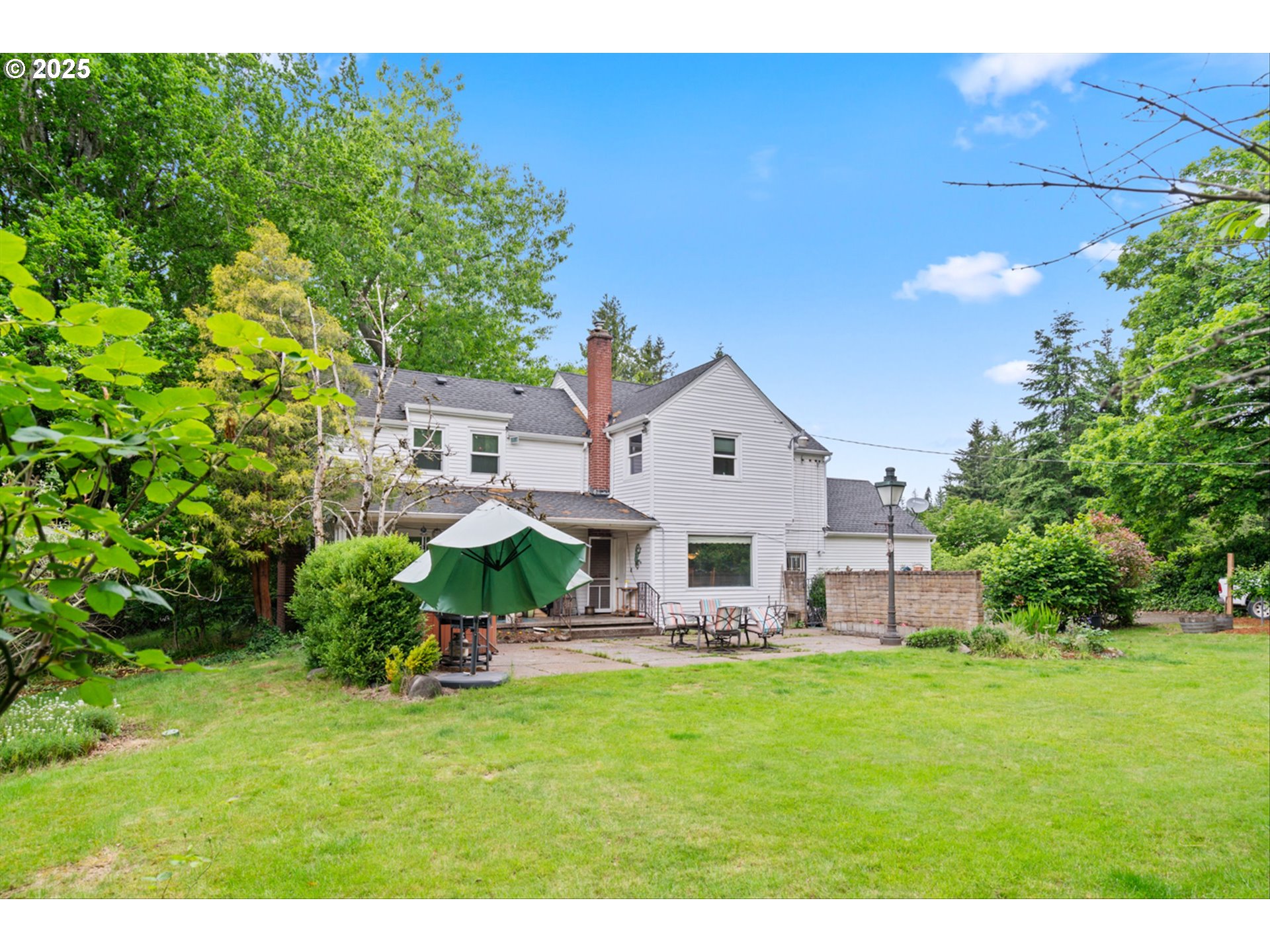300 NE 148TH AVE
