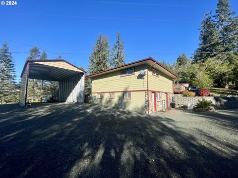 A home in Coquille