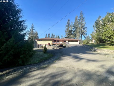 A home in Coquille