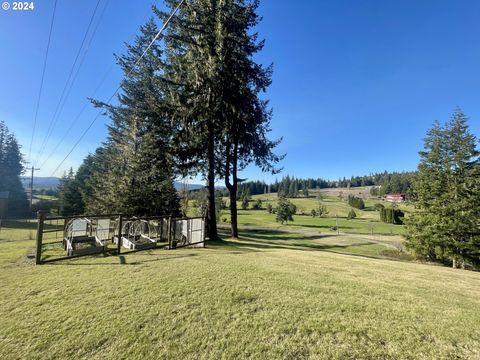 A home in Coquille