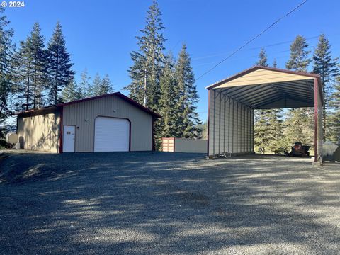 A home in Coquille