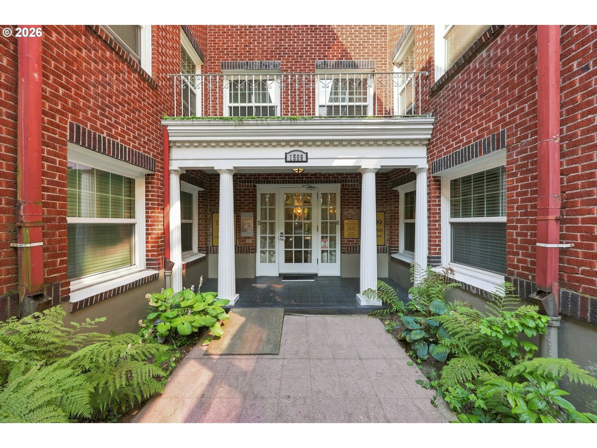 1509 NE 10TH AVE 202