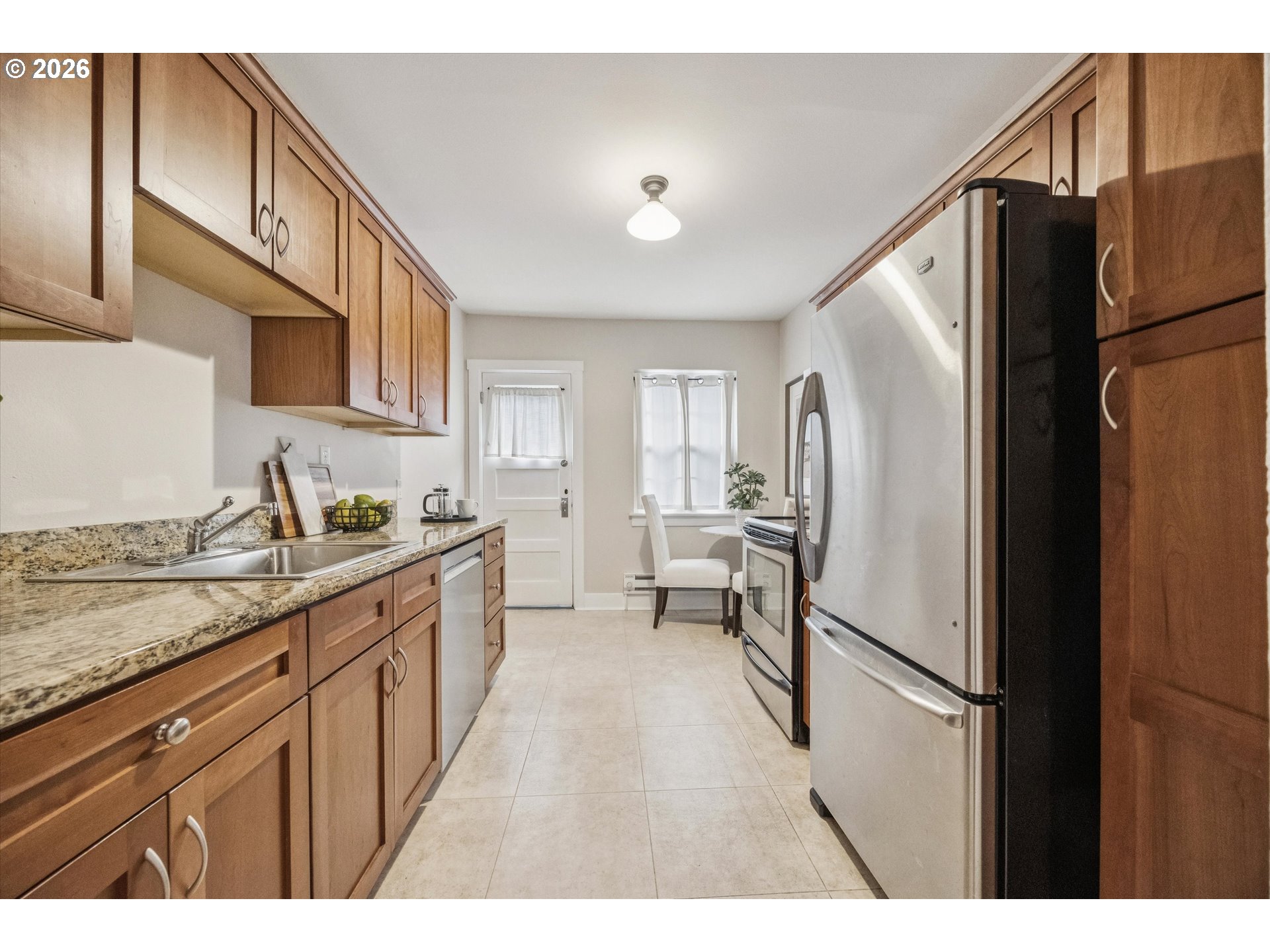 2633 NW RALEIGH ST 33