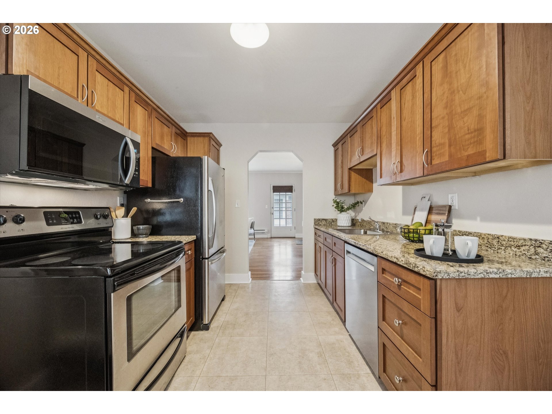 2633 NW RALEIGH ST 33