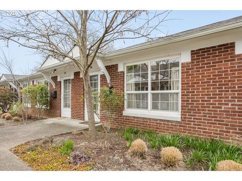 2633 NW RALEIGH ST 33 Portland OR 97210