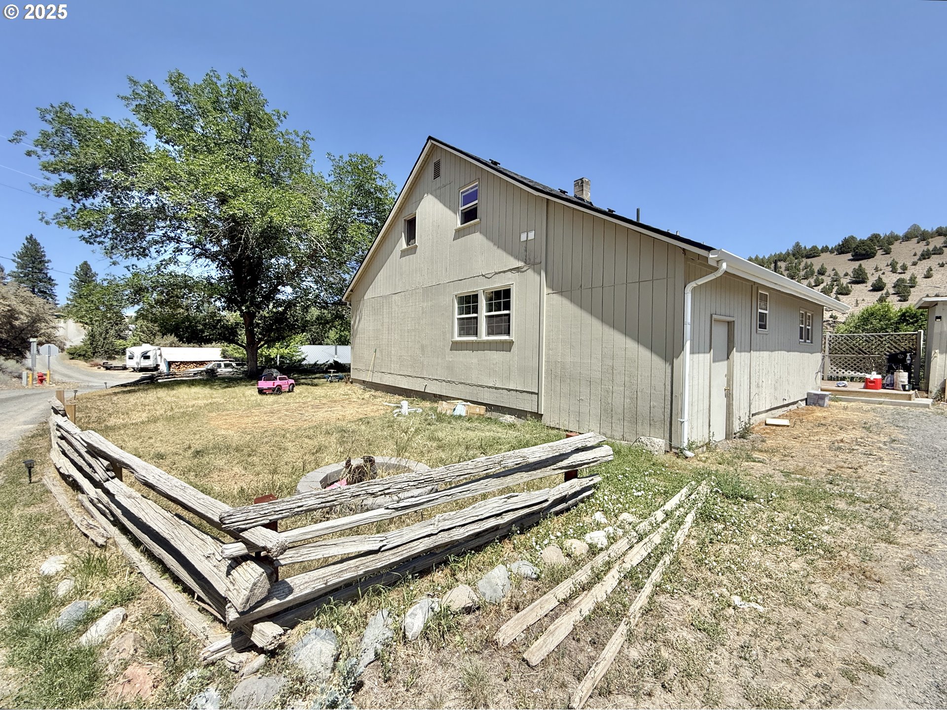 338 INLAND DR