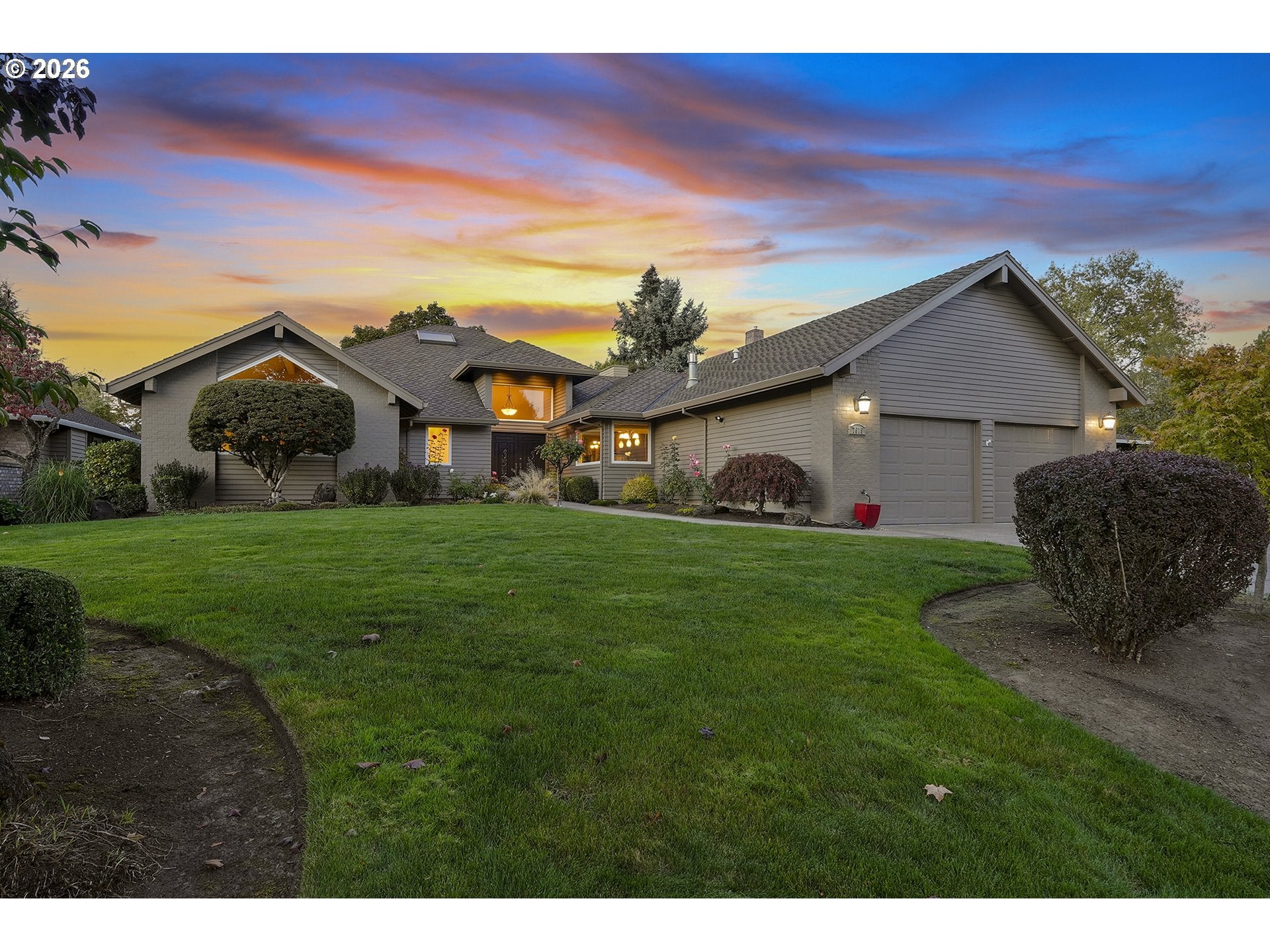 7615 SW FAIRWAY DR