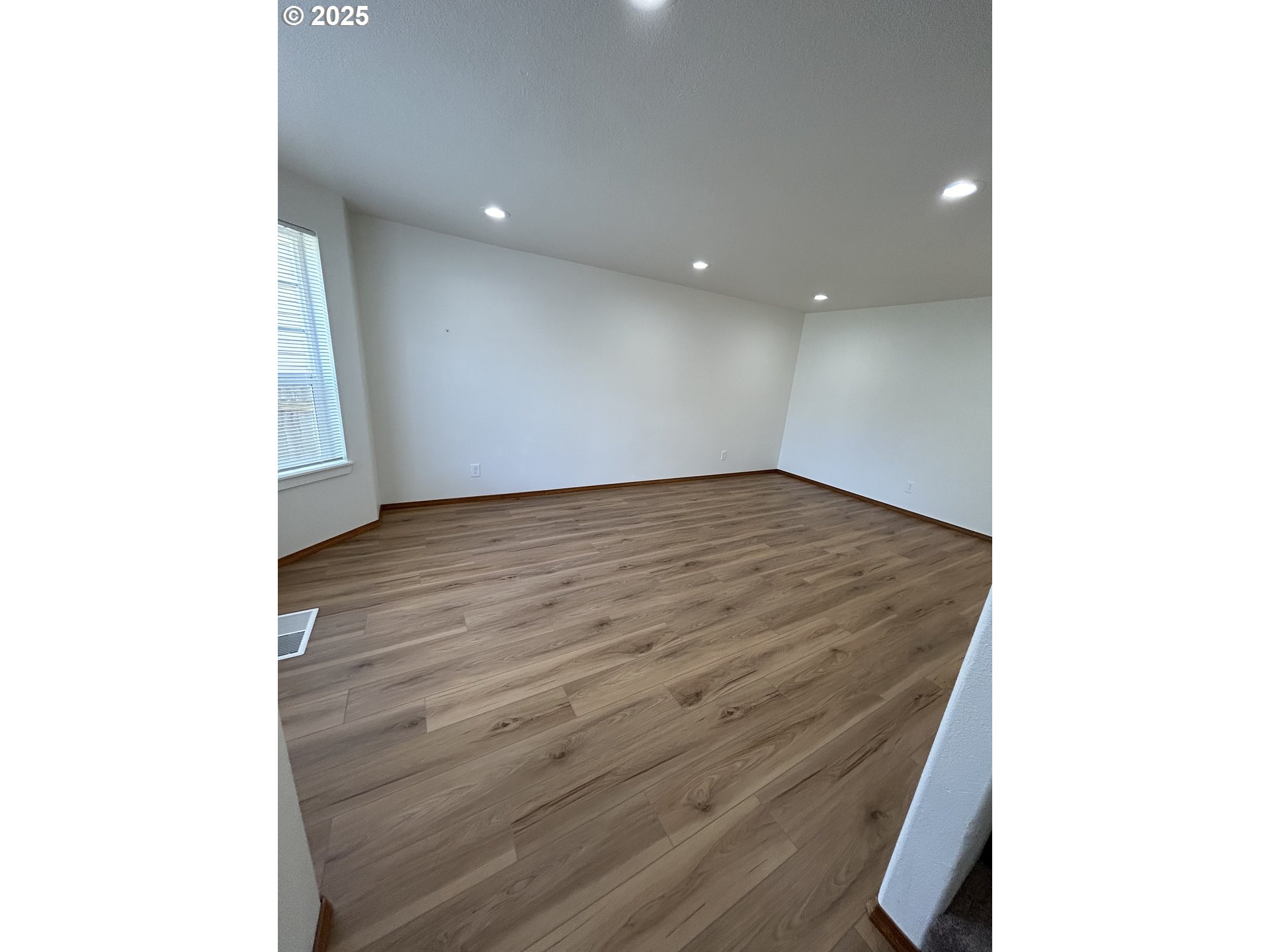 2904 NE 145TH AVE