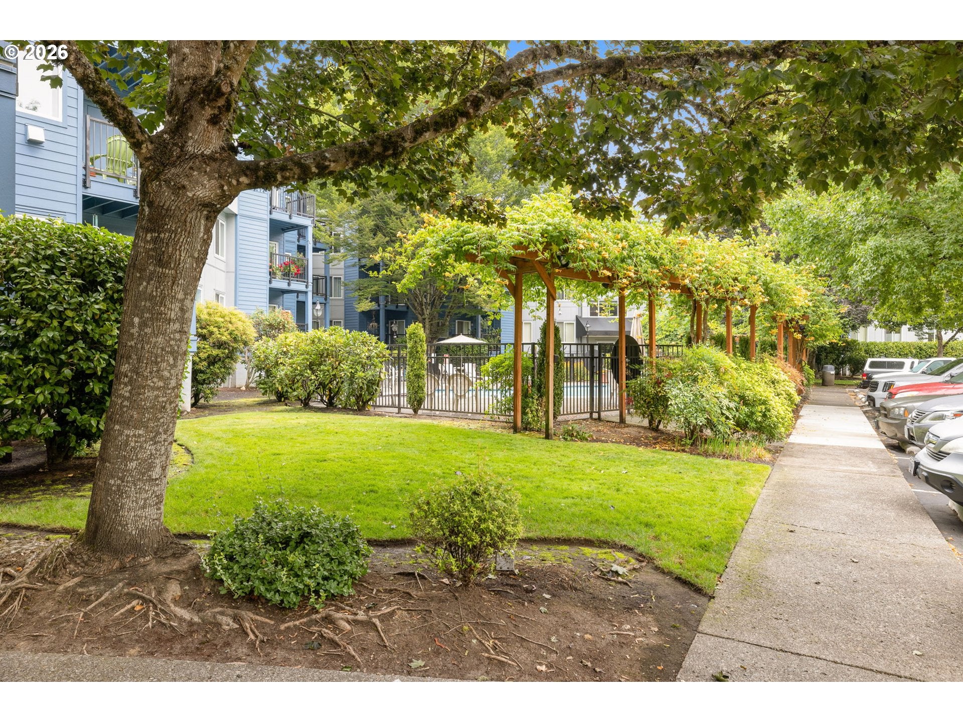 8720 SW TUALATIN RD 324