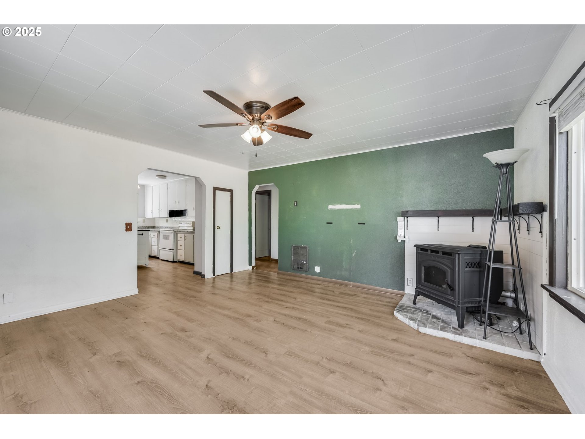 11 ASHLAND ST