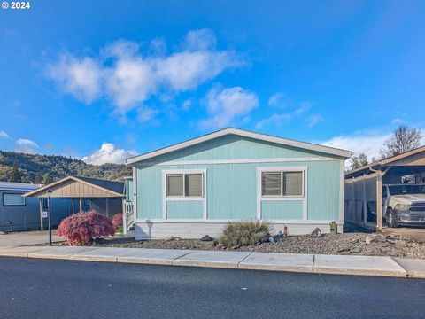 A home in Roseburg