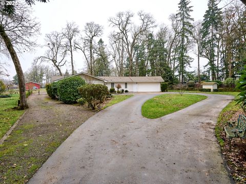 A home in Woodburn