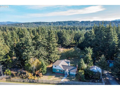 A home in Port Orford