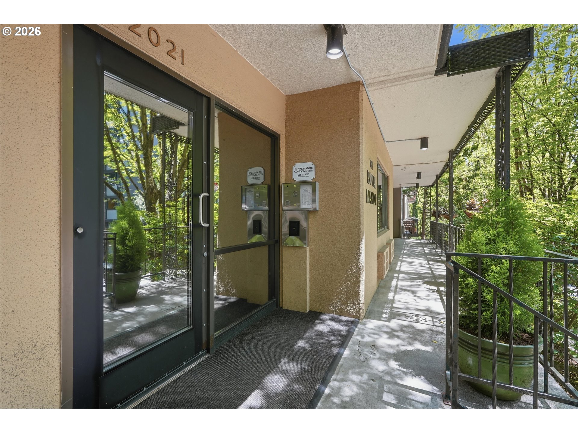 2021 SW MAIN ST 41