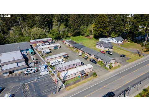 1432 NEWMARK AVE Coos Bay OR 97420