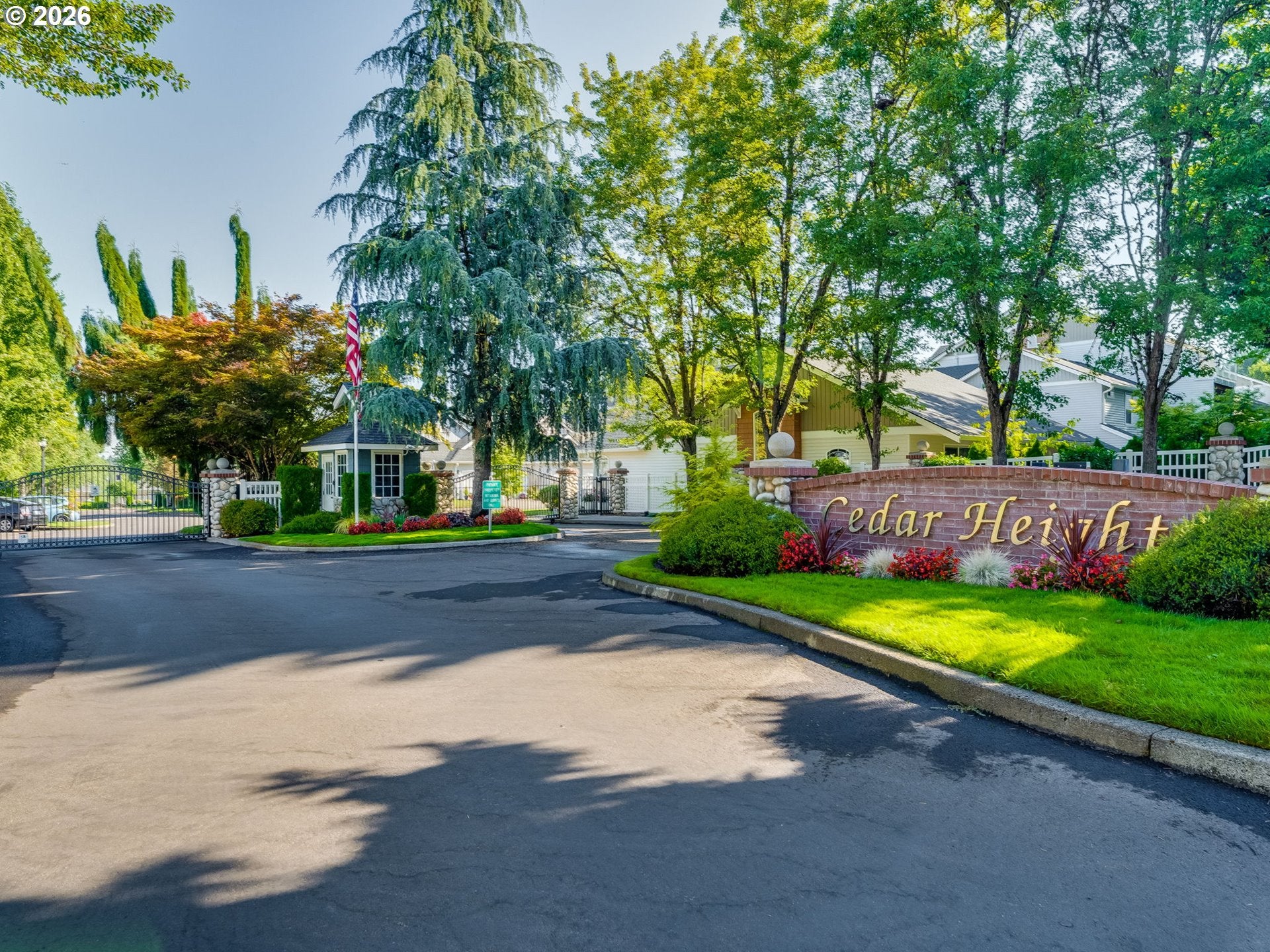 8900 NE 17TH CIR 30