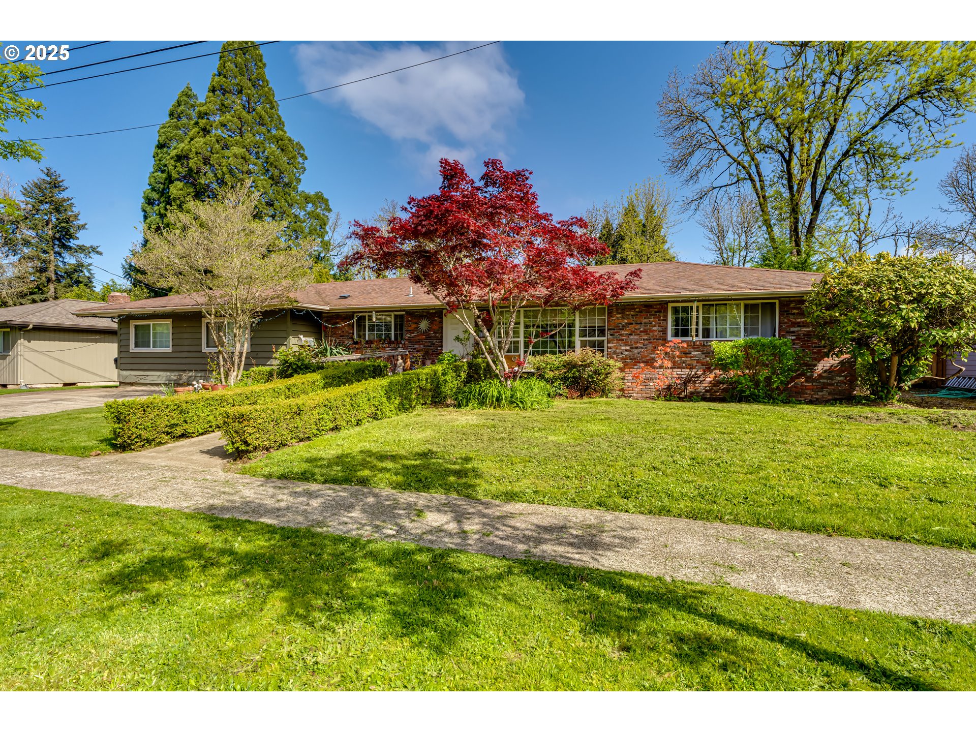 2653 SHARON WAY