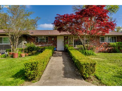 2653 SHARON WAY Eugene OR 97401