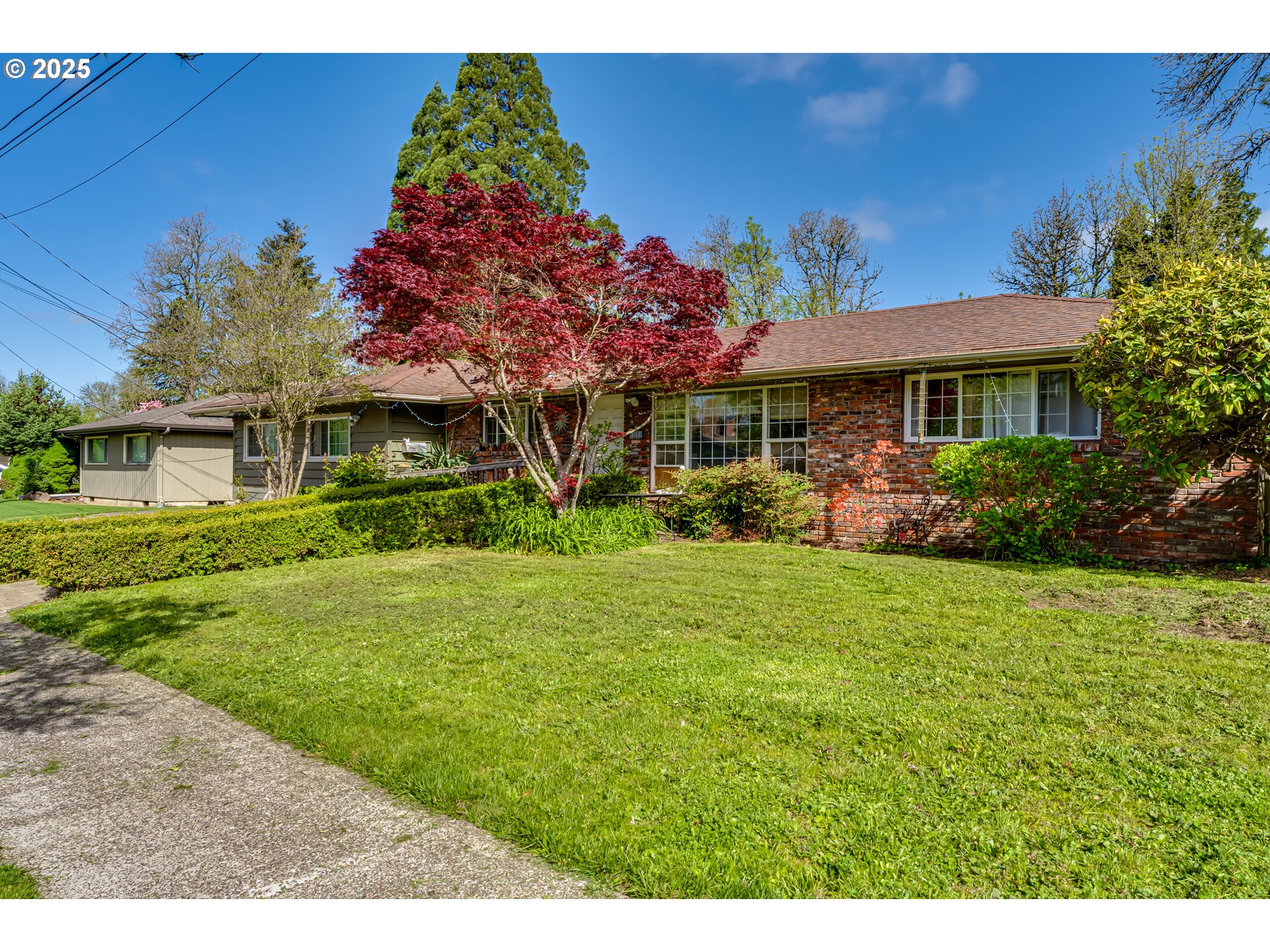 2653 SHARON WAY