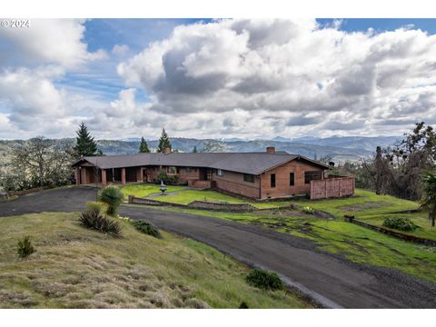 A home in Roseburg