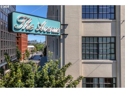 1400 NW IRVING ST 621 Portland OR 97209