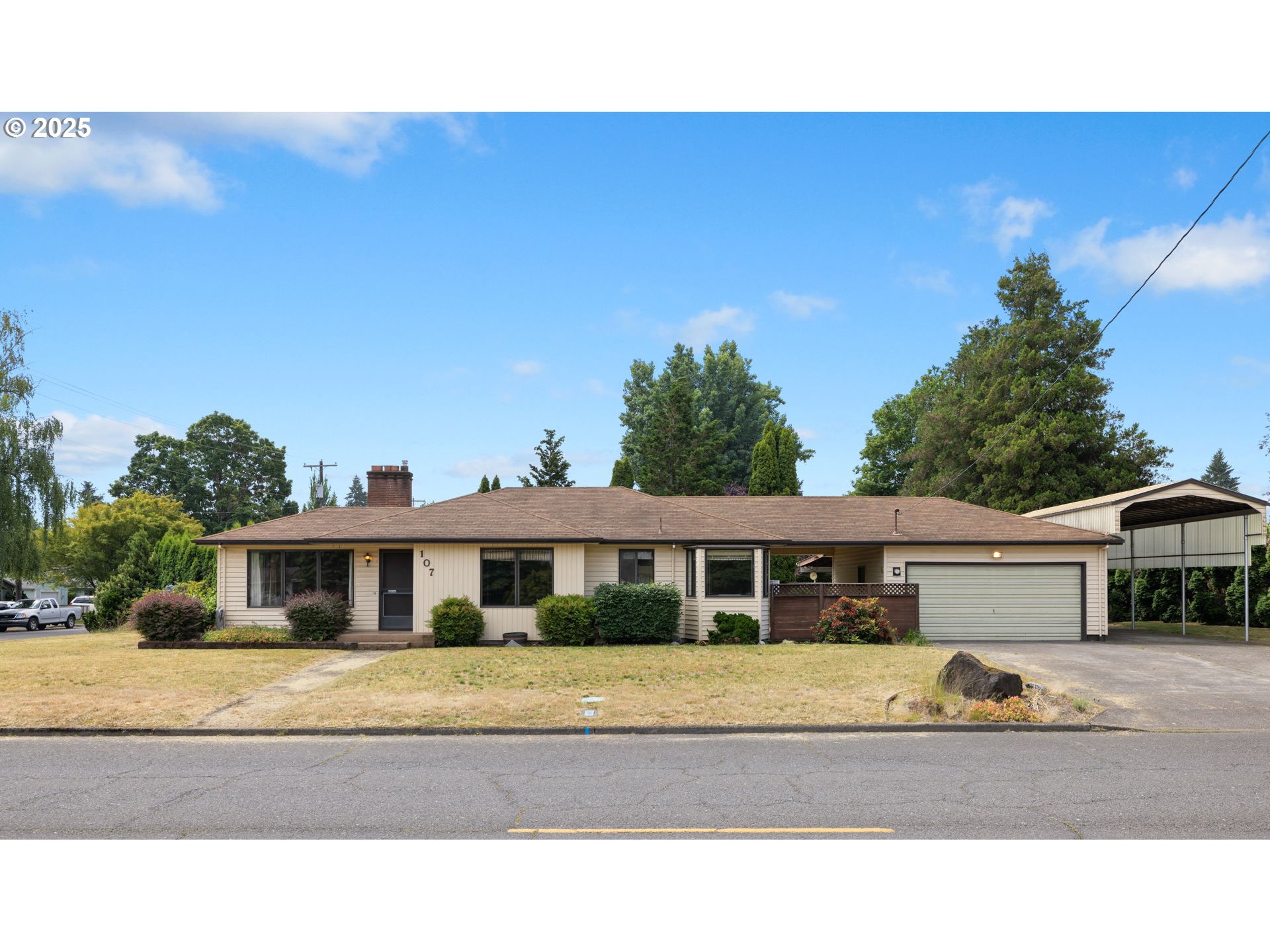 107 NW 10TH AVE