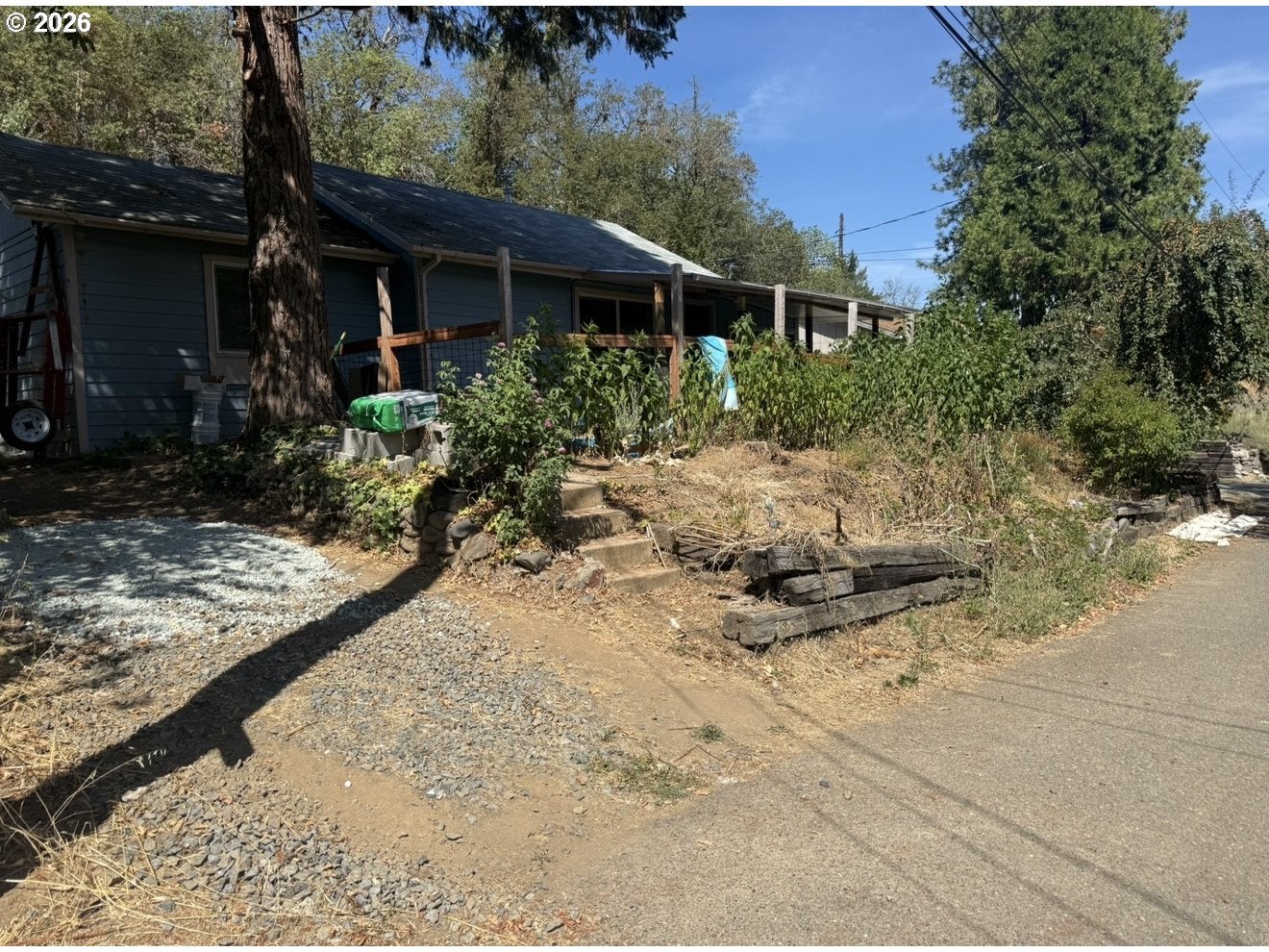 472 SW 4TH ST