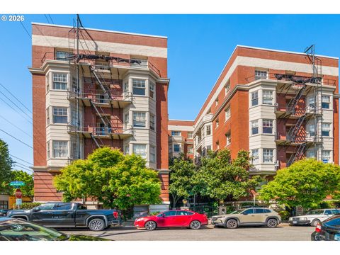 2083 NW JOHNSON ST 66 Portland OR 97209