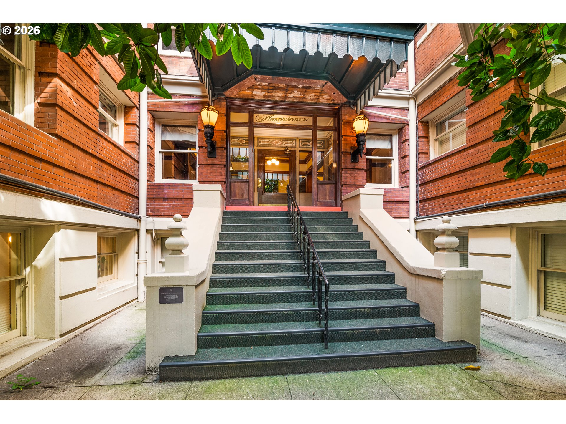 2083 NW JOHNSON ST 66