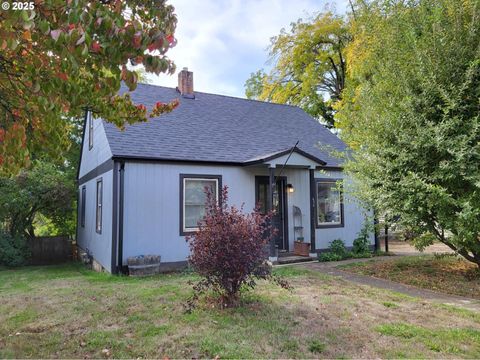 634 E MAIN ST Sheridan OR 97378