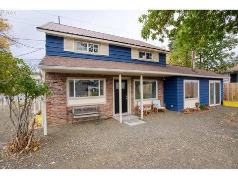 A home in Goldendale