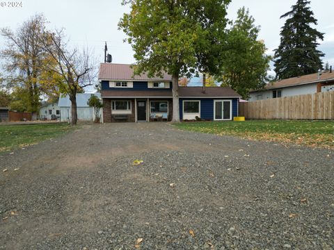 A home in Goldendale