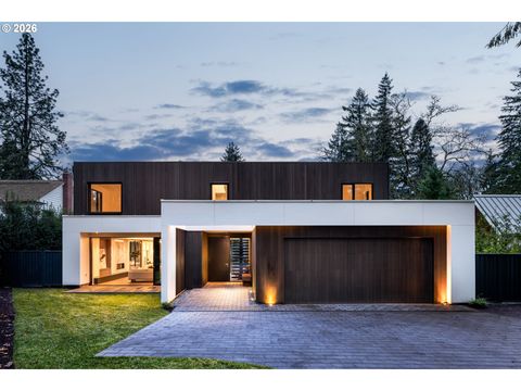 1120 S MILITARY RD Portland OR 97219