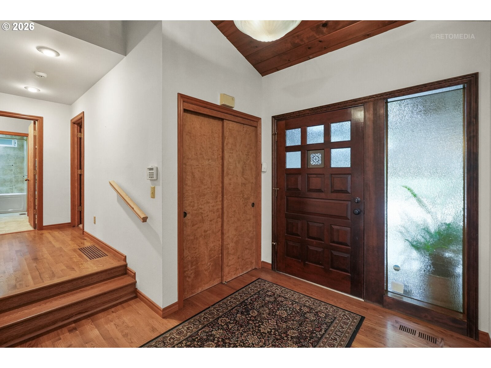 1590 WOODLAND TER