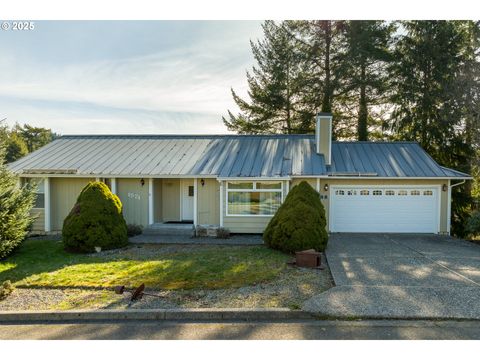 1521 RANCH RD Reedsport OR 97467