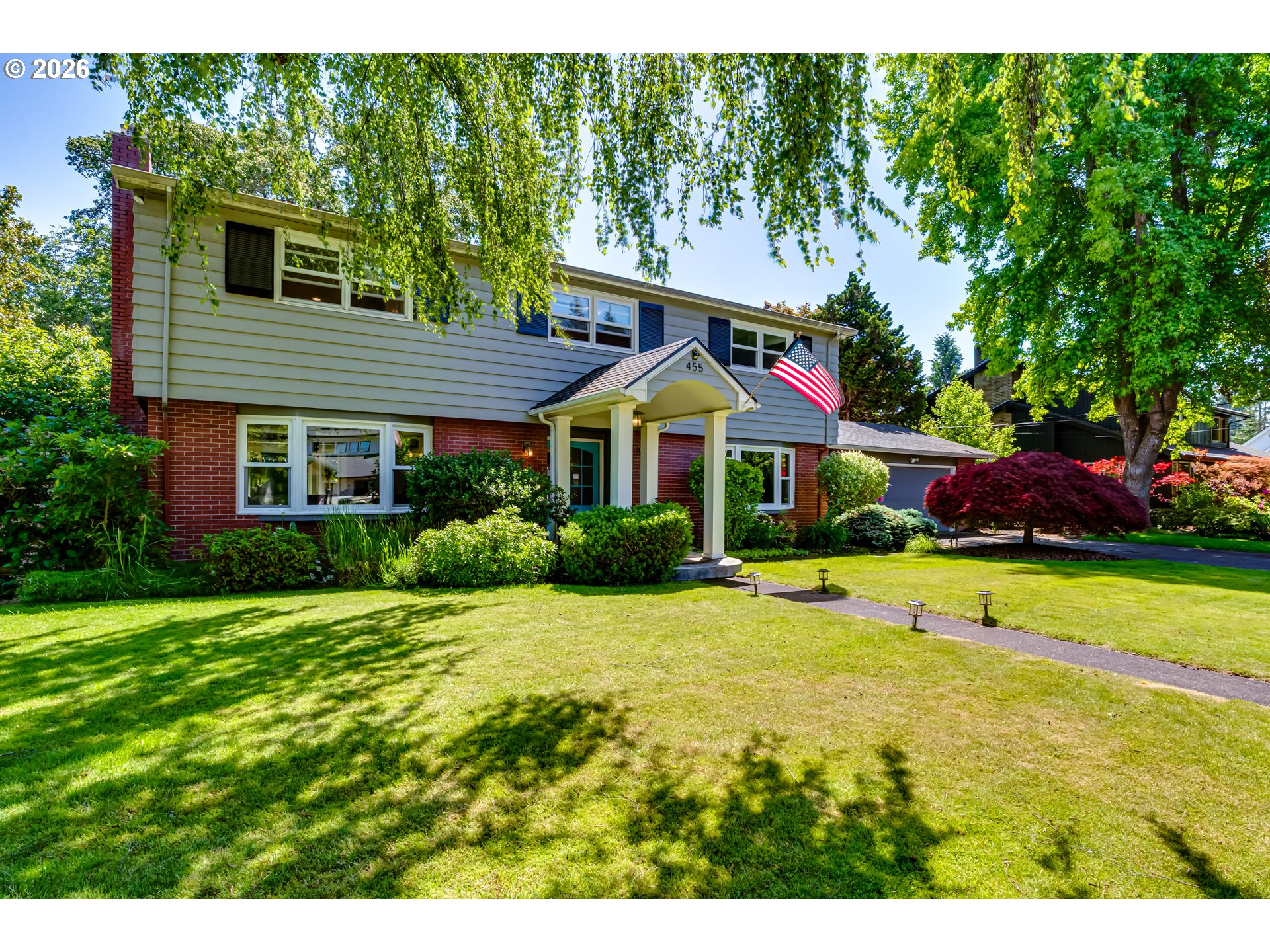 455 FAIR OAKS DR
