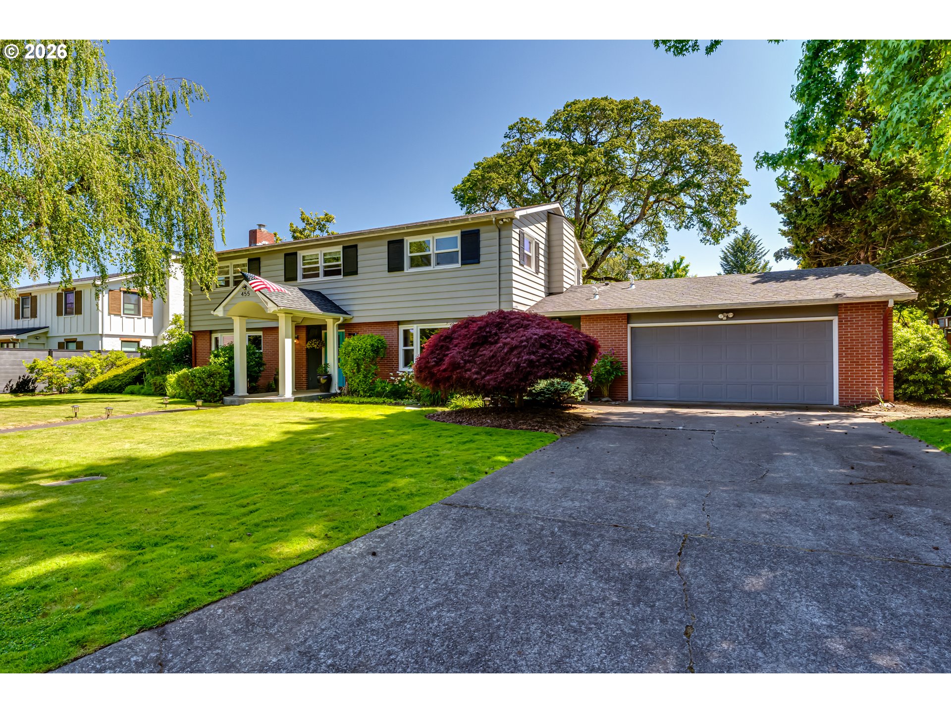 455 FAIR OAKS DR