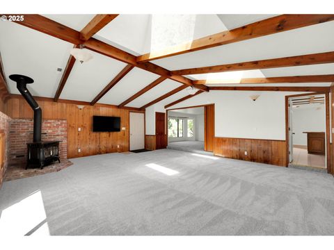 Tiny photo for 36250 Enterprise Rd, Creswell, OR 97426 (MLS # 392440823)