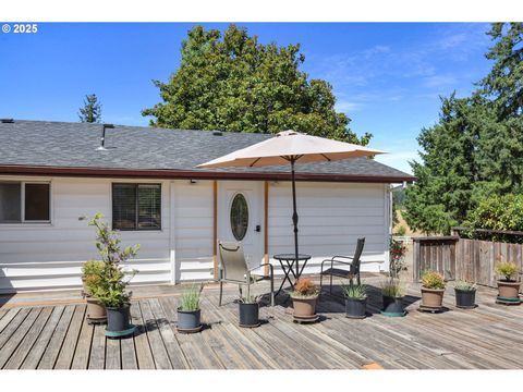 Tiny photo for 36250 Enterprise Rd, Creswell, OR 97426 (MLS # 392440823)