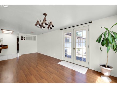 Tiny photo for 36250 Enterprise Rd, Creswell, OR 97426 (MLS # 392440823)