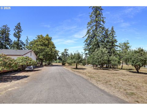 Tiny photo for 36250 Enterprise Rd, Creswell, OR 97426 (MLS # 392440823)