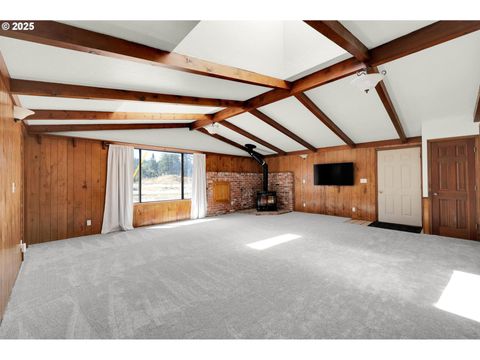 Tiny photo for 36250 Enterprise Rd, Creswell, OR 97426 (MLS # 392440823)