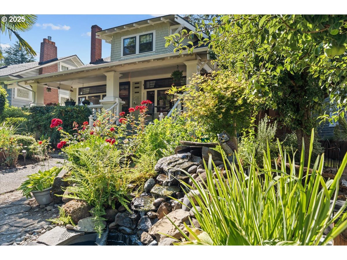 553 NE 43RD AVE