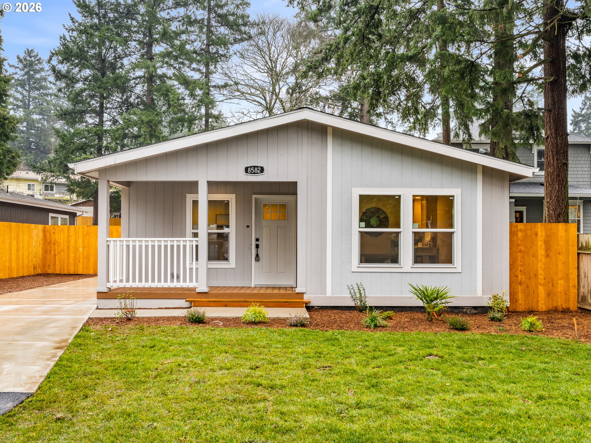 8582 SE 57th AVE
