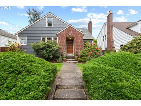 5925 NE 24TH AVE Portland OR 97211
