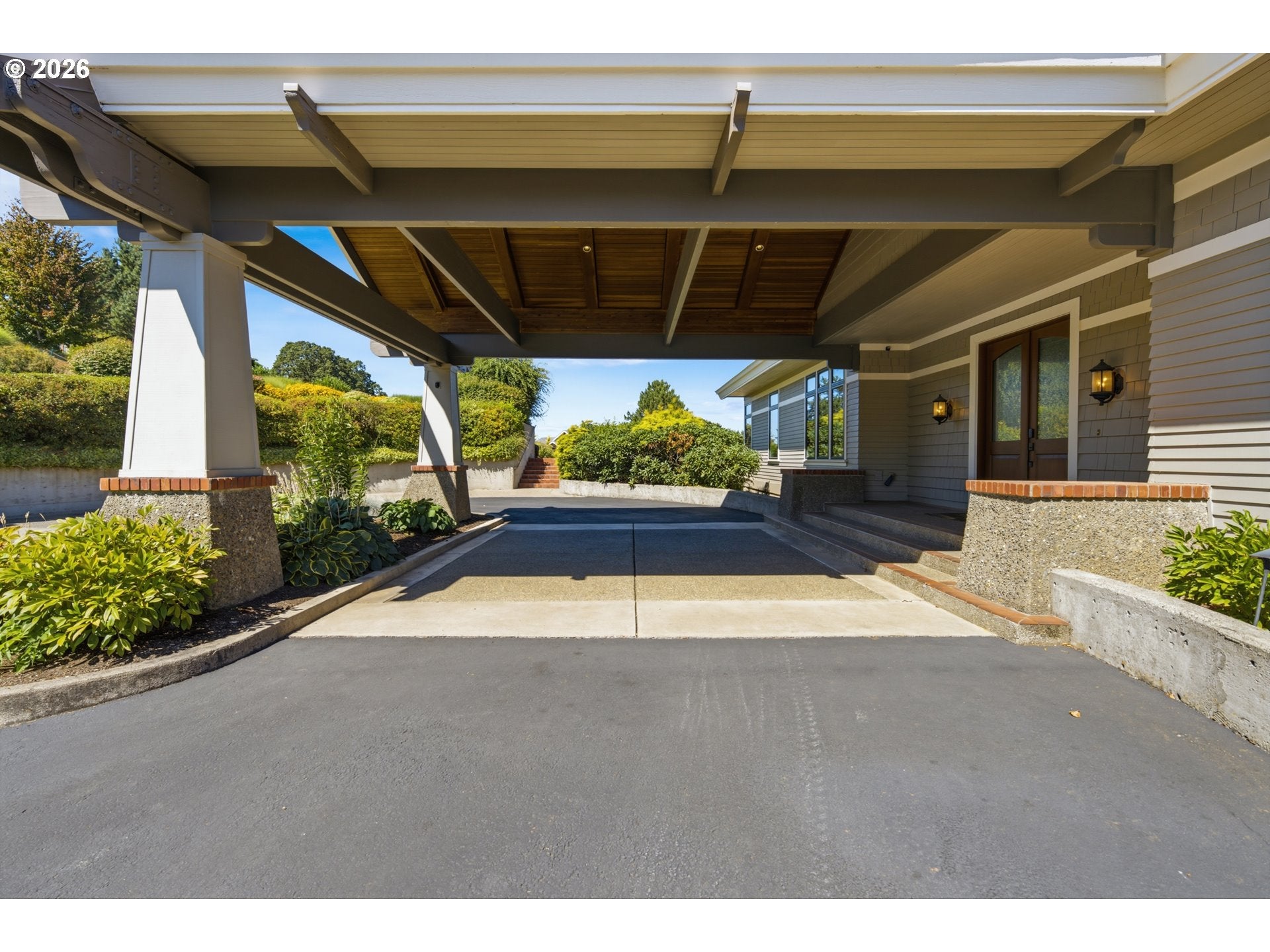 3252 MOUNT KUEBLER DR