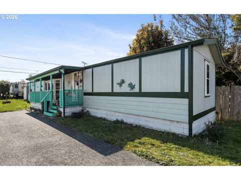 91323 SANDSTONE LN Coos Bay OR 97420