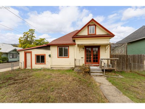 326 SE CASS AVE Roseburg OR 97470