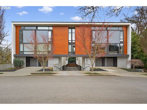 245 SW MEADE ST C3 Portland OR 97201