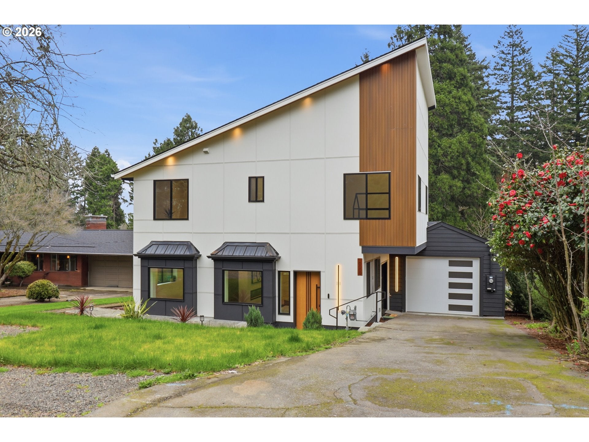 10000 SW 25TH AVE — 4 bed 3 bath Single Family Residence
